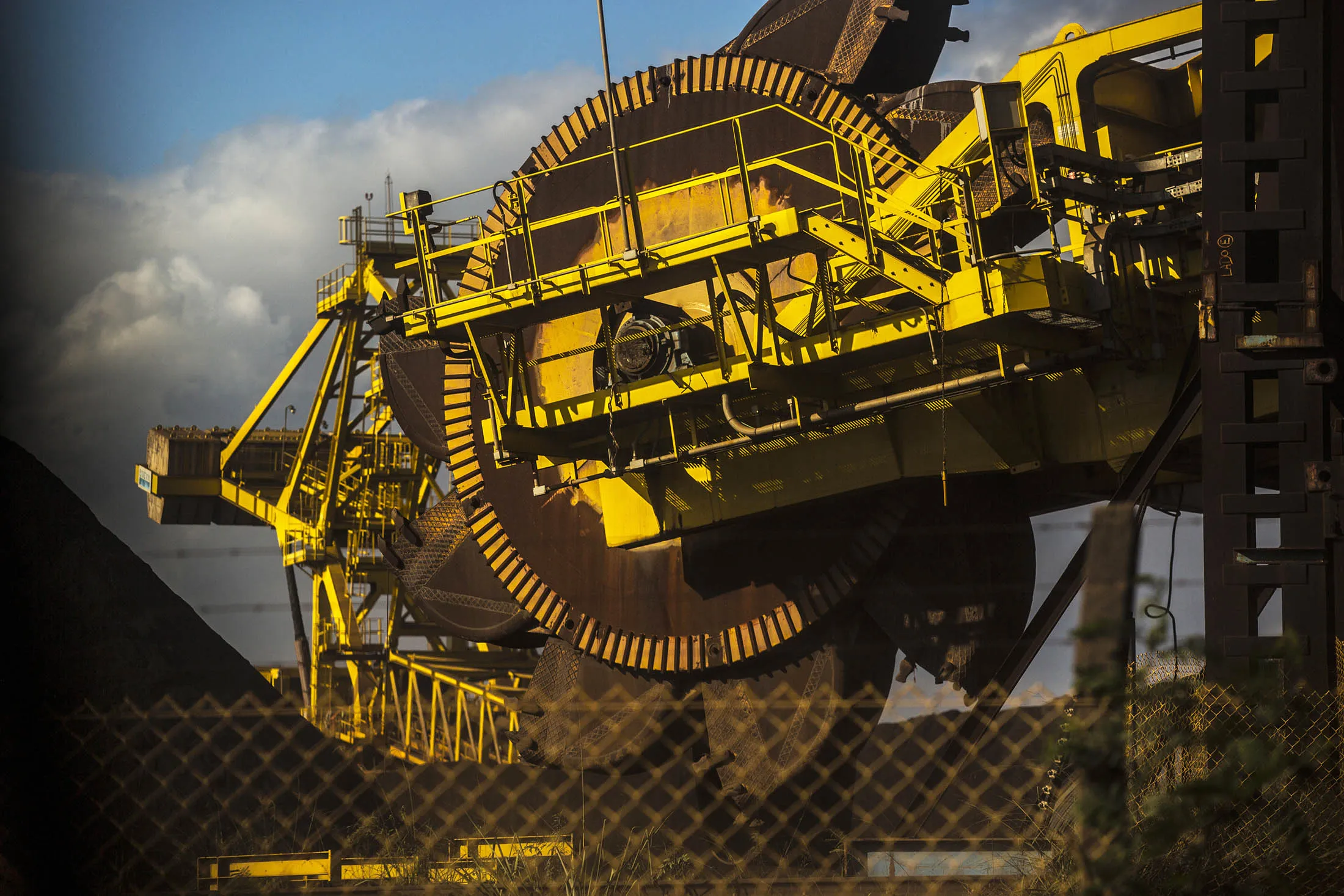 1471316929_iron ore