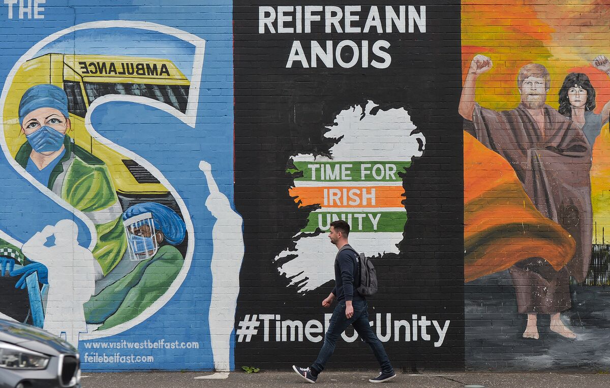 Liz Truss to Meet With Top Democrat as Northern Ireland Protocol Row Heats  Up - Bloomberg