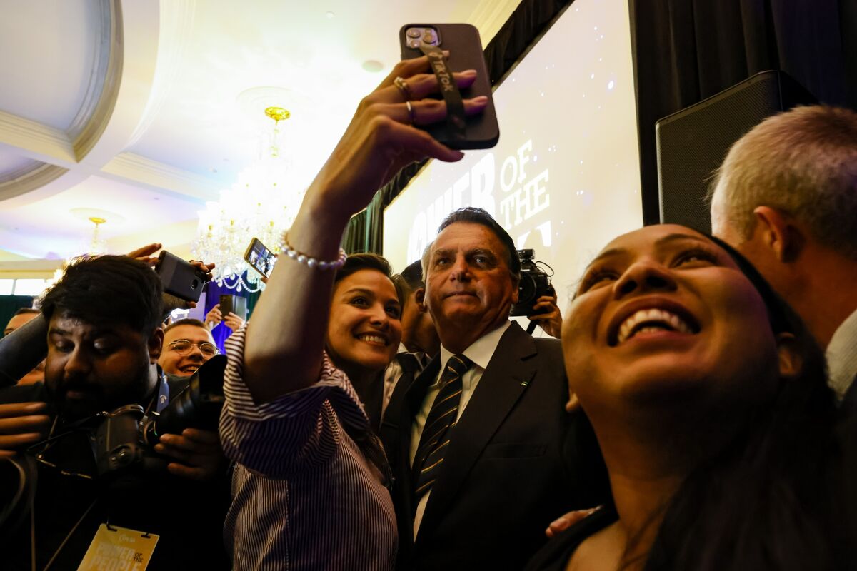 Is Bolsonaro Still in Florida? Held Second Rally at Trump Resort - Bloomberg