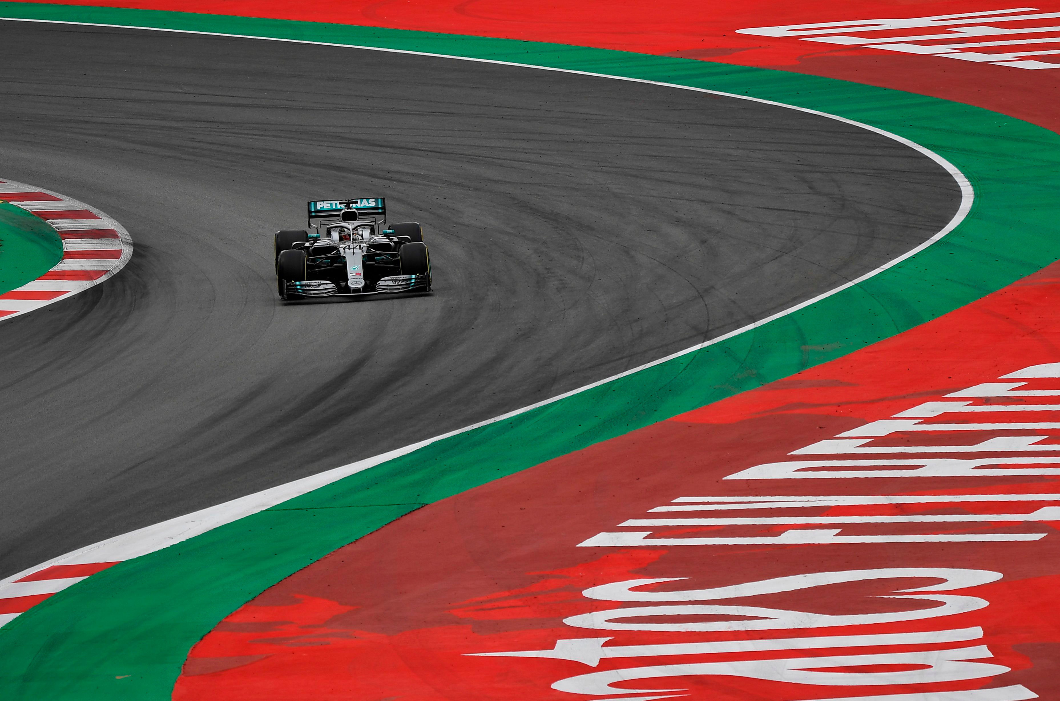 Formula One F1 Racing Streaming Gets Boost From Apple, Netflix - Bloomberg