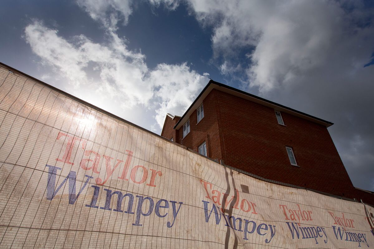 Taylor Wimpey Rises Most Since November on SpecialDividend Plan