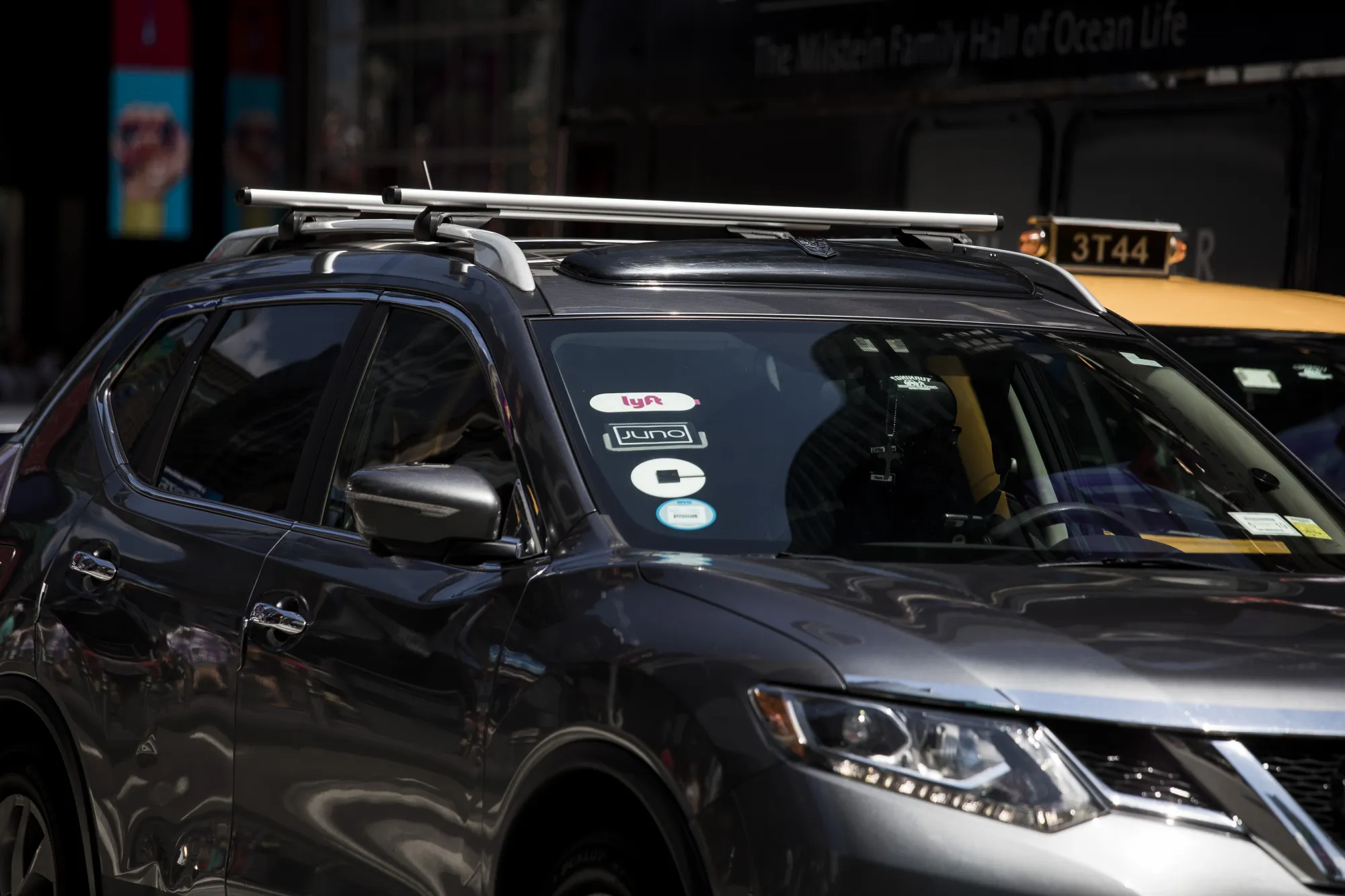 New York Approves First U.S. Cap On Uber, App-Based Cab Drivers