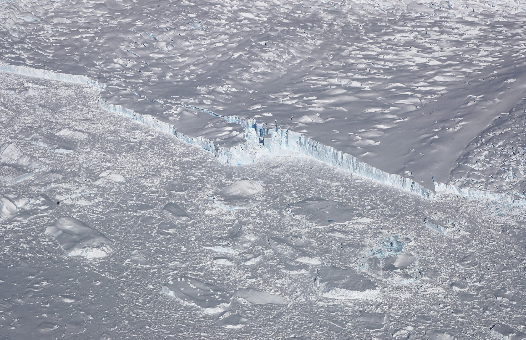 A calving glacier in the Antarctic Peninsula region&nbsp;in 2017.&nbsp;