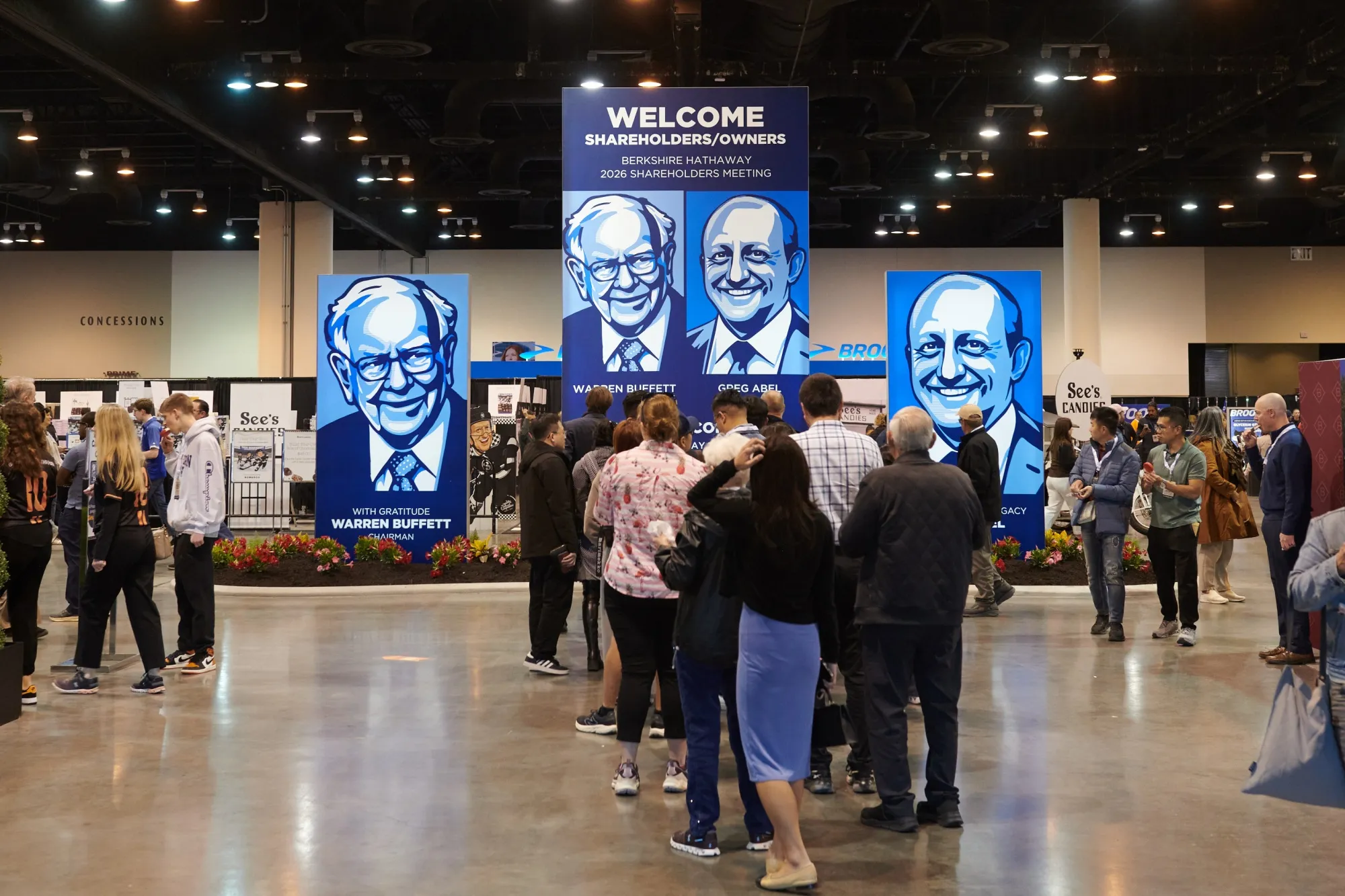 Attendees enter the convention hall ahead of the Berkshire Hathaway annual shareholders meeting in Omaha, Nebraska on May 1.