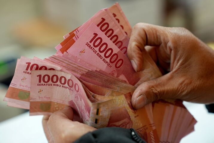Indonesian Rupiah Banknotes As Yield Reach 10-Month High