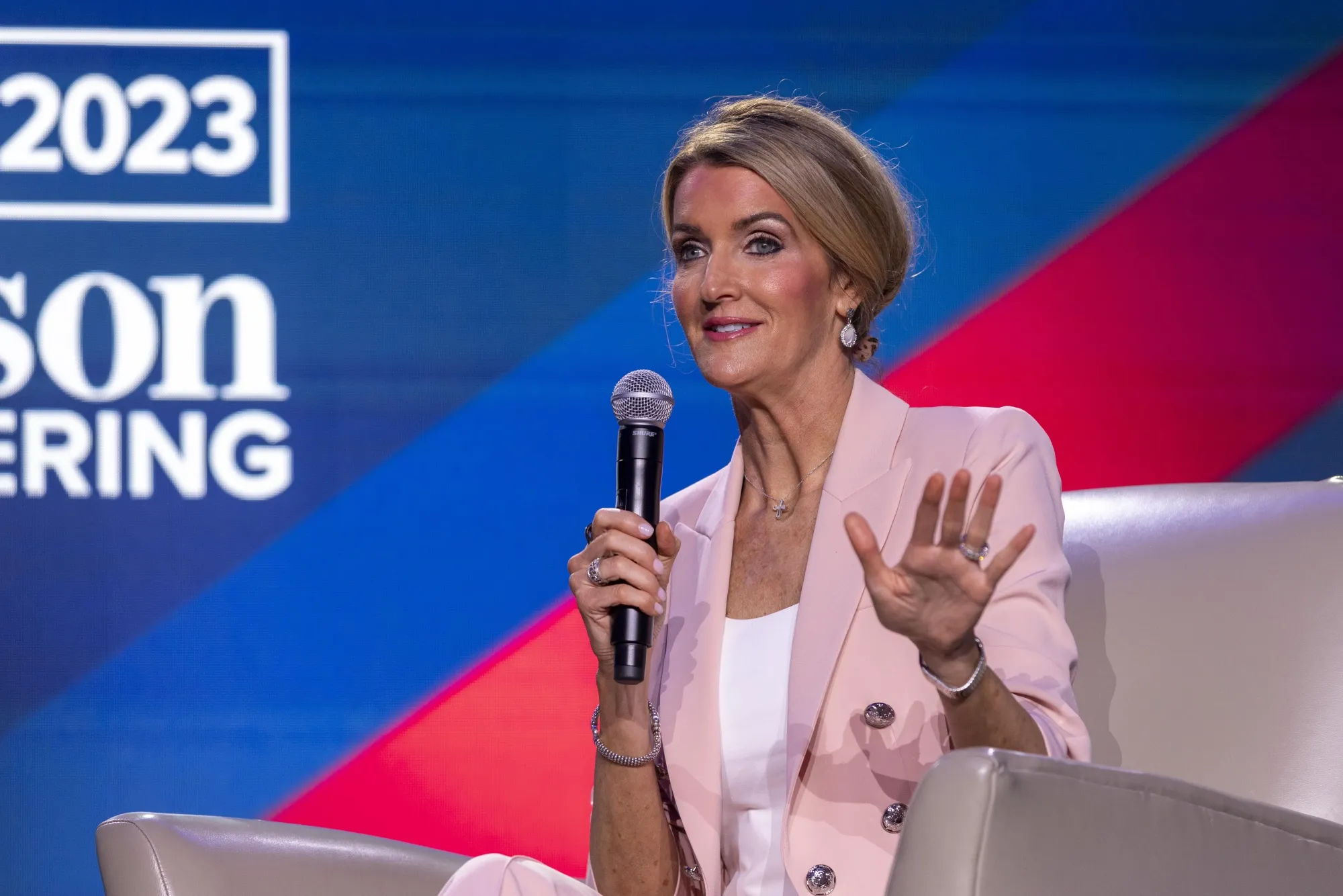 Trump Expected to Offer Agriculture Secretary Post to Kelly Loeffler, CNN  Says - Bloomberg