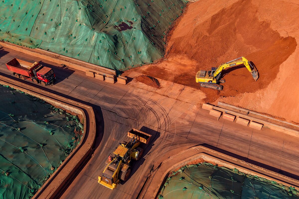 
                            China’s Iron Ore Giant Says Speculation is Overheating Prices