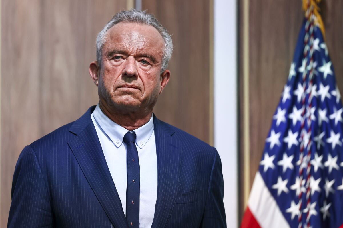 bloomberg.com - Kristina Peterson - RFK Jr. Says Ultra-Processed Food Definition Awaiting Approval