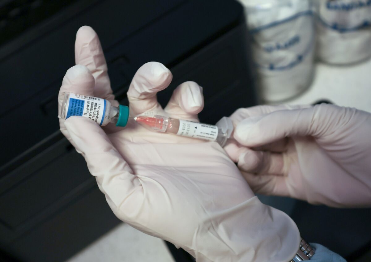 bloomberg.com - Michelle Fay Cortez - Record US Life Expectancy Faces Looming Healthcare Challenges