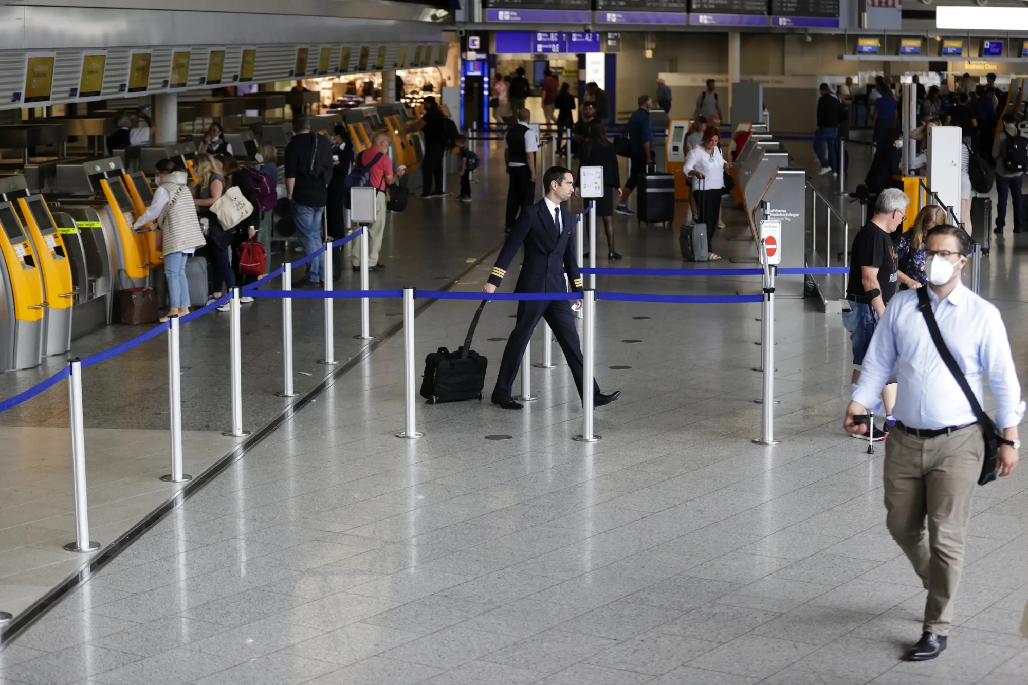 Check-in kiosks and counters for Deutsche Lufthansa AG at Terminal 1 of Frankfurt Airport.