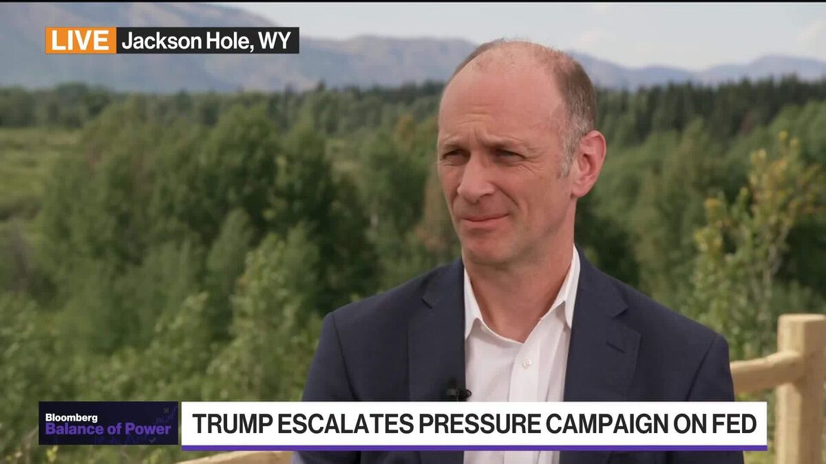 Goolsbee Says September FOMC Meeting Is a ‘Live Meeting’