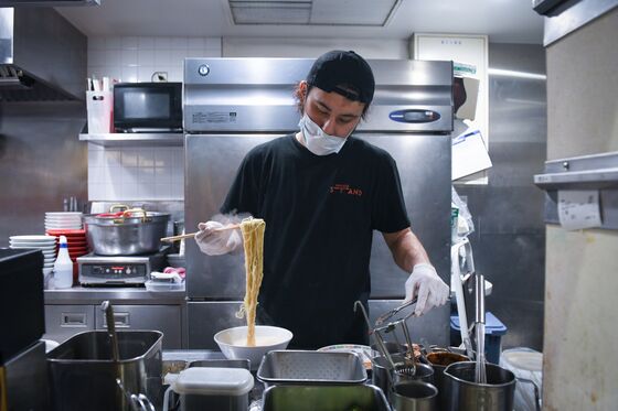 Tokyo’s Tiny Noodle Bars Shut Down Rather Than Put Up Prices