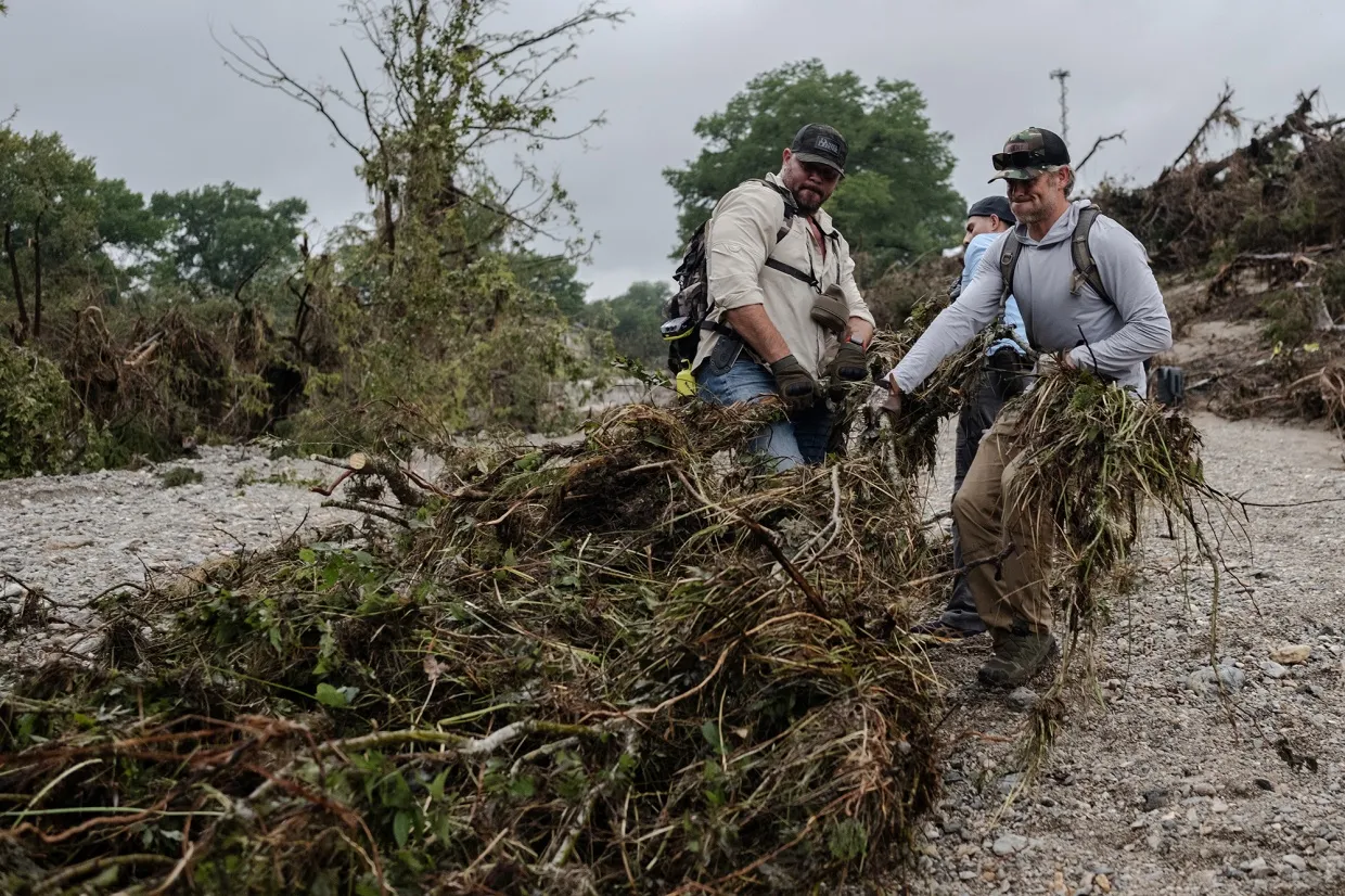 Texas Floods: Rescuers Search for Victims With 160 People Still Missing -  Bloomberg