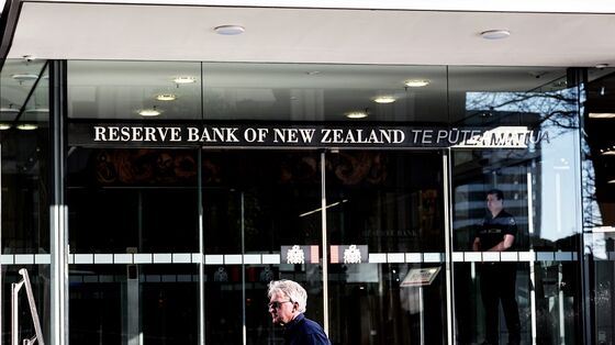 New Zealand Raises Rates to Tame Inflation With More to Come