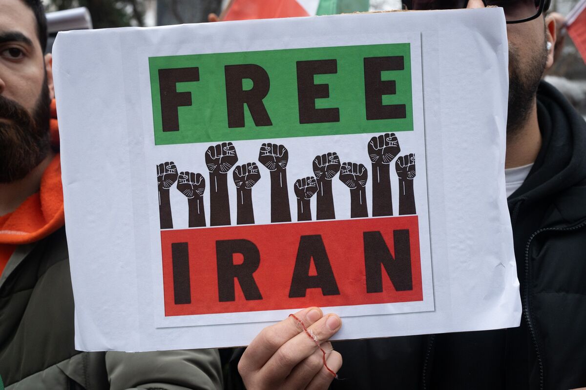 US Armada Adds to Pressure From Within on Tehran