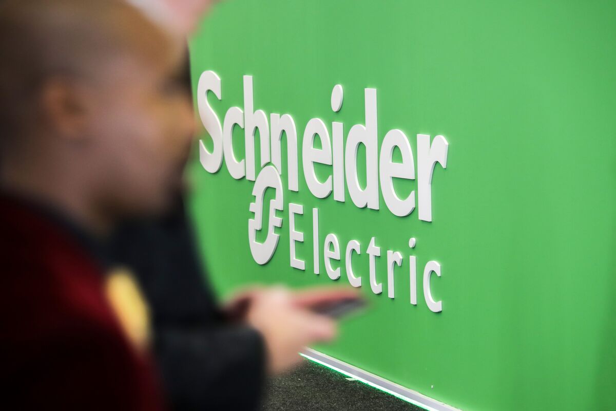 Schneider Is Said in Talks to Buy Temasek’s Stake in Indian JV