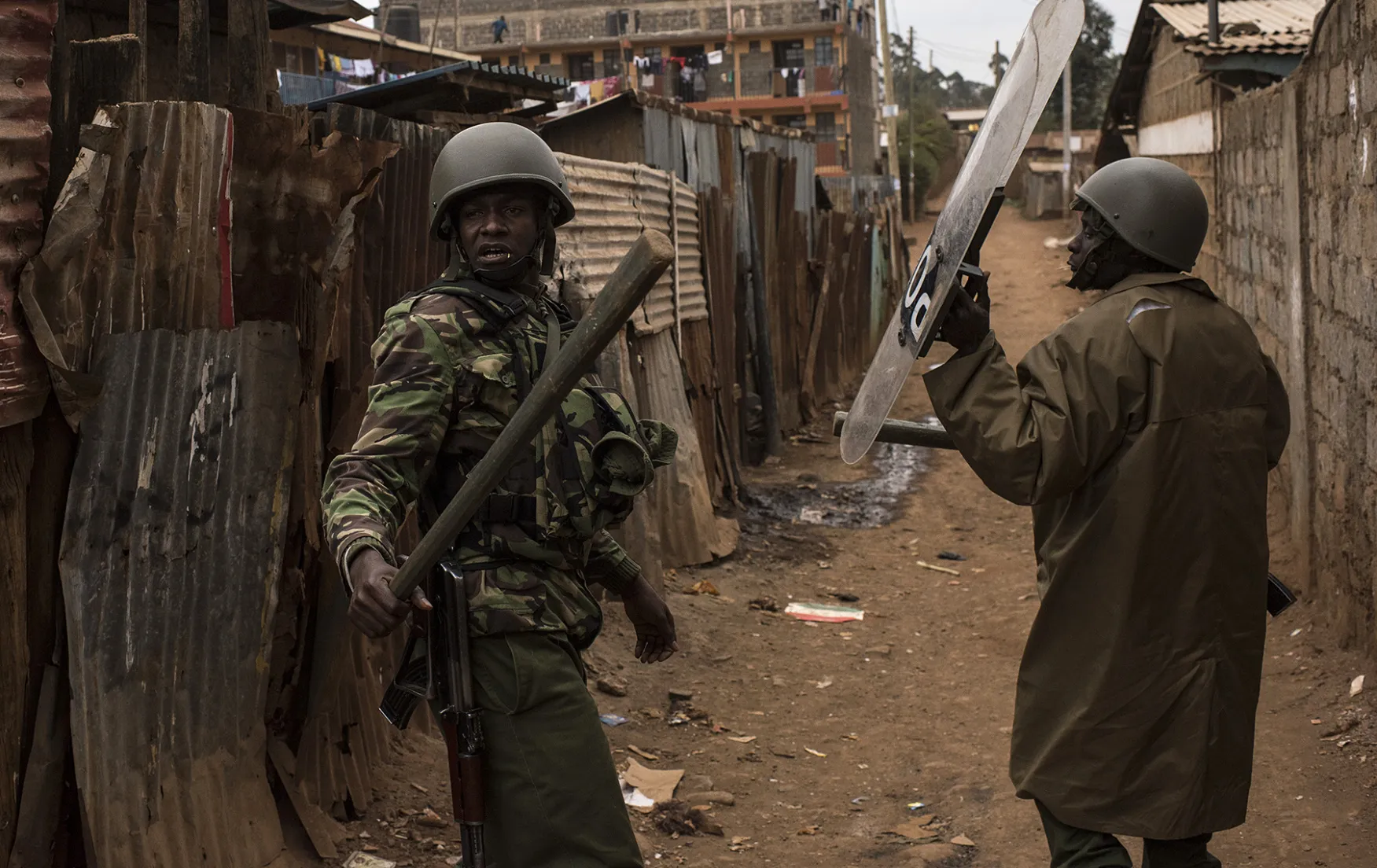 Kenyan police officers in the Kawangware slum of Nairobi, on Aug. 11.
