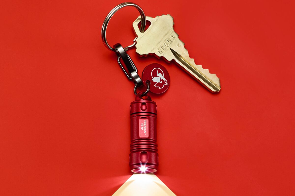 Pelican ProGear 1810 Is the Best LED Keychain Flashlight Bloomberg