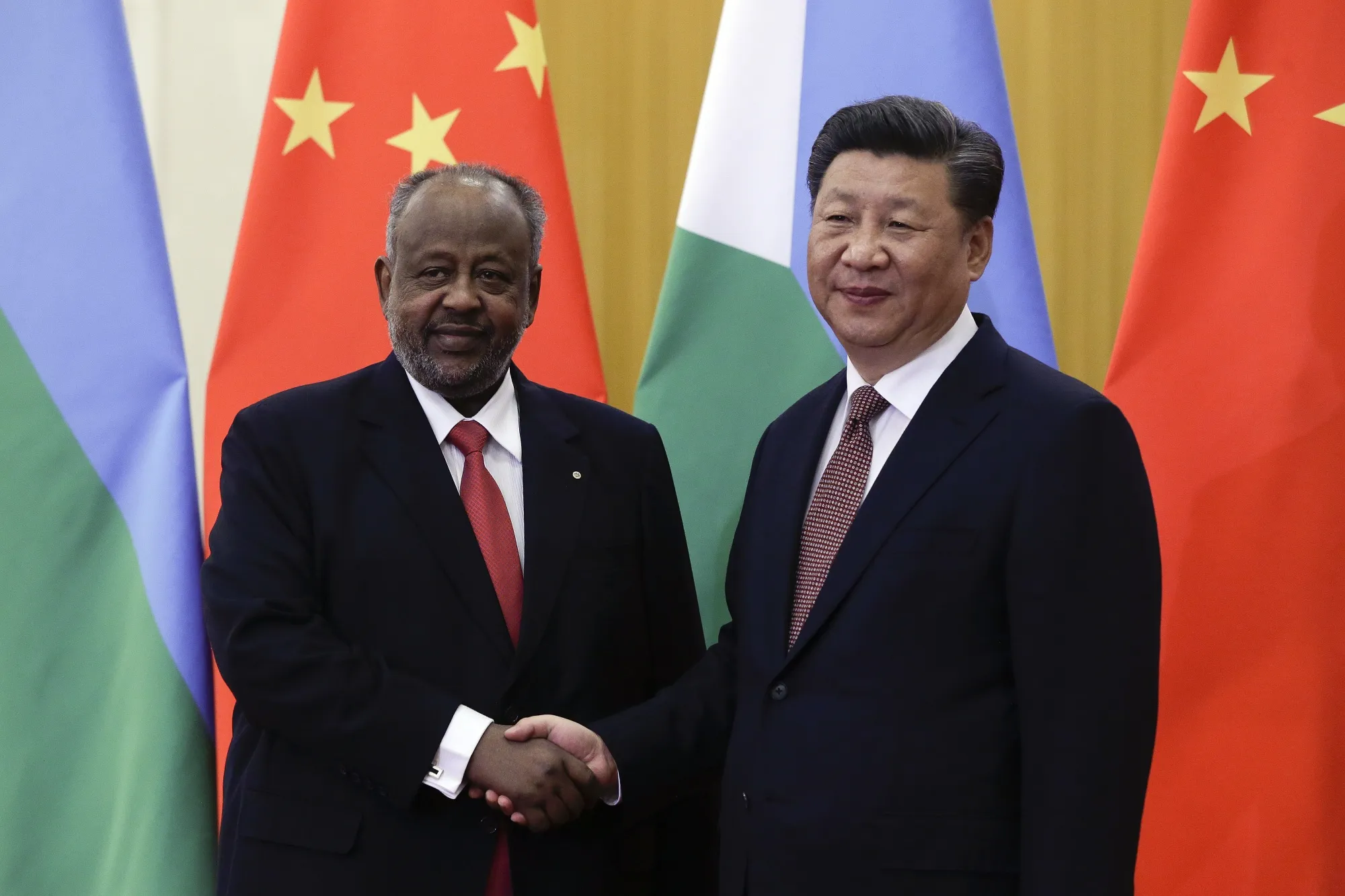 Making deals: Djibouti's President Ismail Omar Guelleh and&nbsp;Chinese President Xi Jinping.
