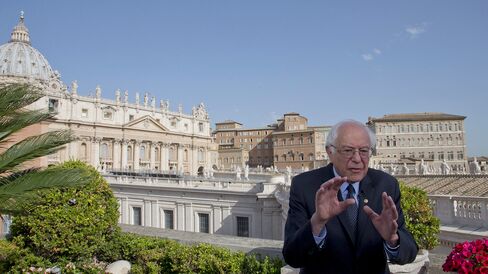 Bernie Sanders, backdropped by St. Peter’s Basilica, on April 16, 2016.