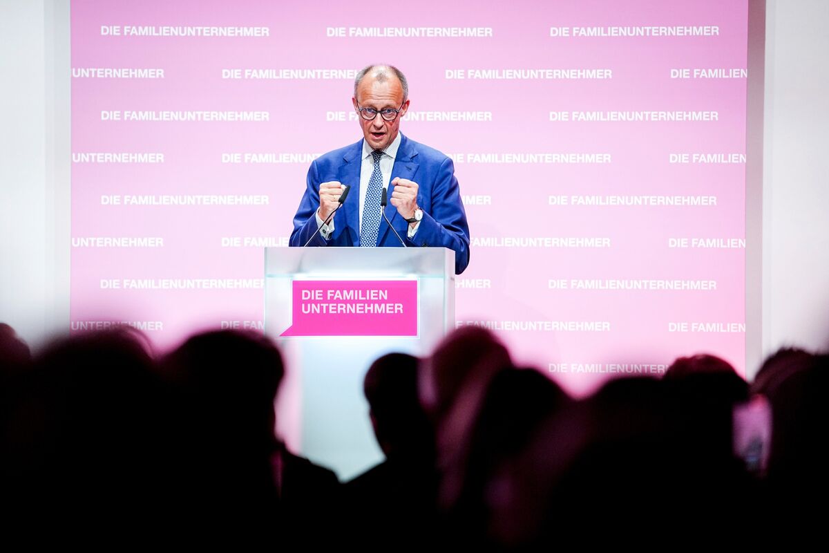 🟪"Friedrich Merz: Nuovo Tentativo con la Francia per Sbloccare l'Iniziativa dei Mercati dei Capitali dell'UE"