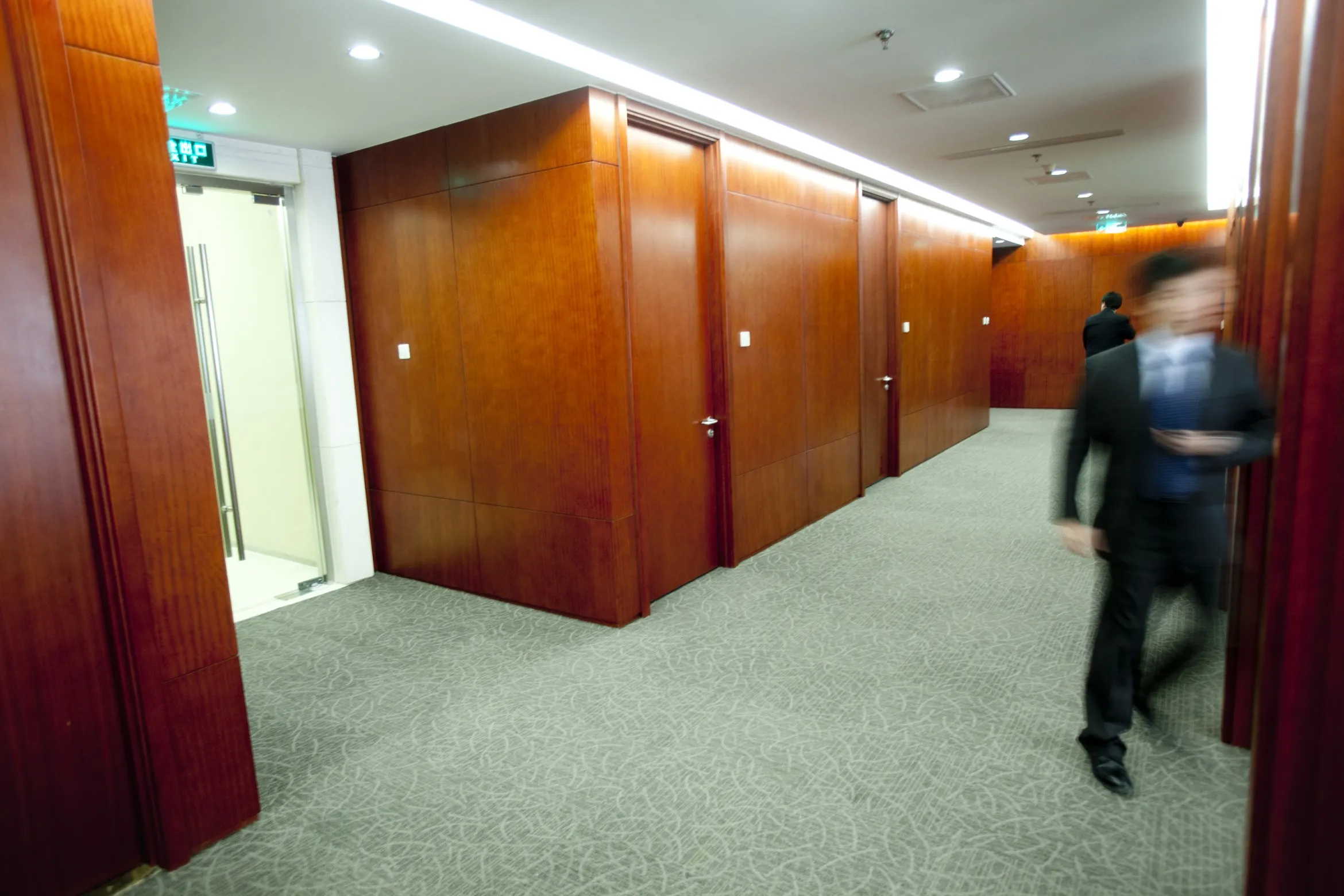 CDB Capital To Set Up Team In Hong Kong For Foreign Investment