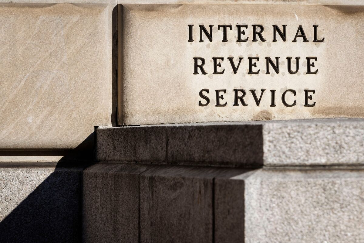 Trump Vows to Donate Any Proceeds From $10 Billion IRS Lawsuit