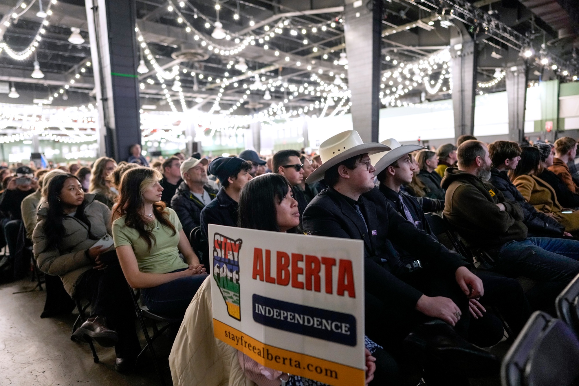 Attendees during the Alberta Independence Town Hall event in Calgary, Alberta, Canada, on Monday, Jan. 26, 2026. A petition has been started by separatist activists in Alberta for a referendum on independence from Canada, driven in part by a belief that the government in Ottawa hasn't done enough to accelerate projects to expand oil production, such as new pipelines.
