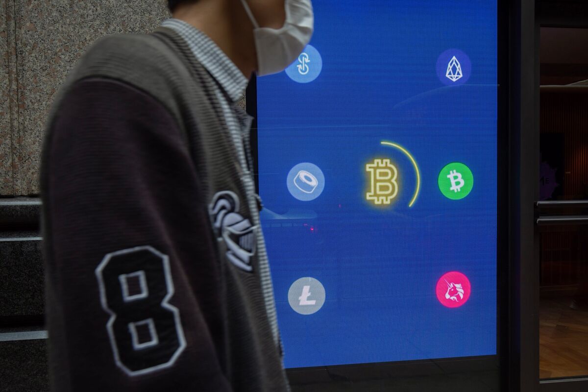 Singapore-based crypto trading platform Amber Group raises a $200M Series B extension at a $3B valuation led by Temasek, bringing its total funding to $328M (Alfred Cang/Bloomberg)