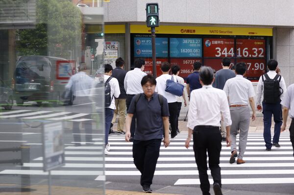 Asian Stocks Poised to Track Wall Street Recovery: Markets Wrap