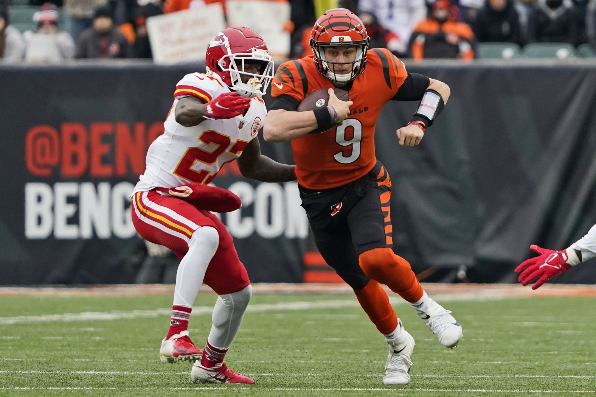 Bengals QB Joe Burrow won't play vs. Browns; Joe Mixon positive