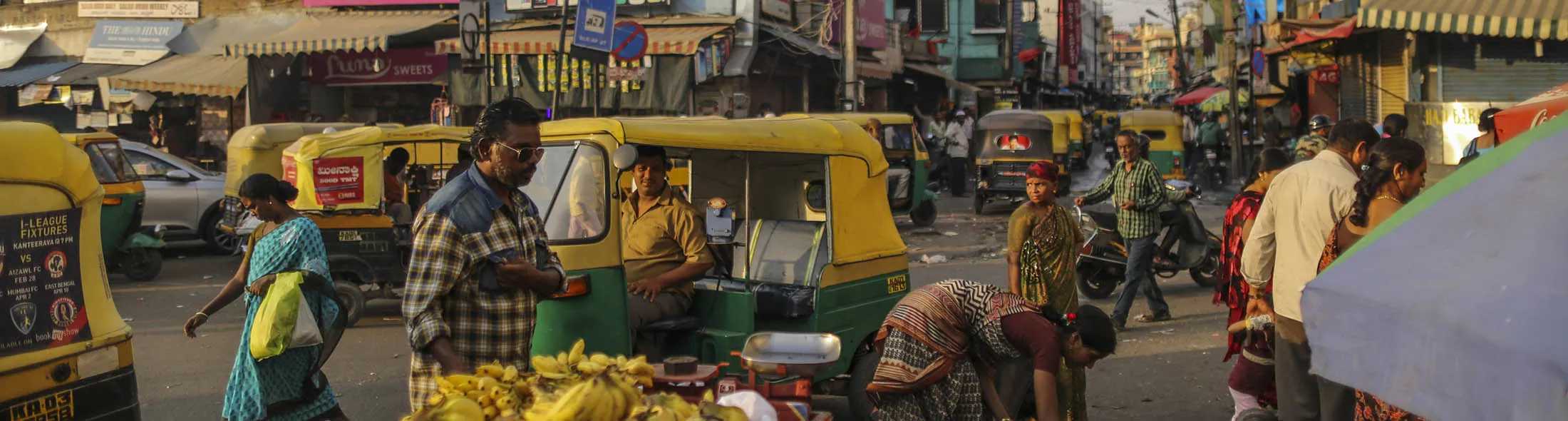 1494403491_india market gst lede