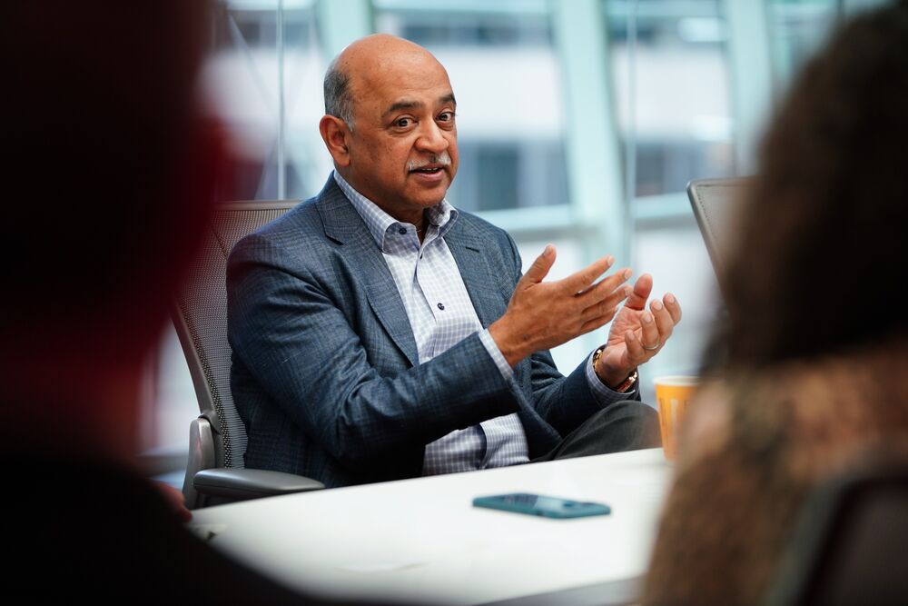 5 月 1 日，Arvind Krishna 在纽约接受采访。