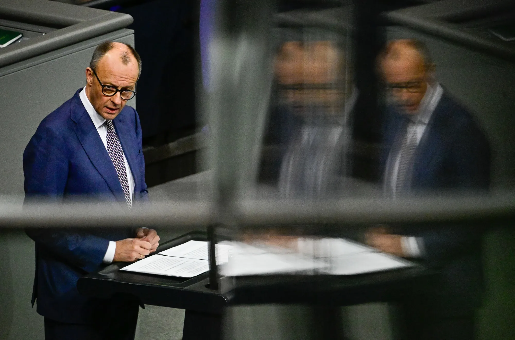 Merz Challenges Trump Over Tariff Threat, Afghanistan Comments - Bloomberg