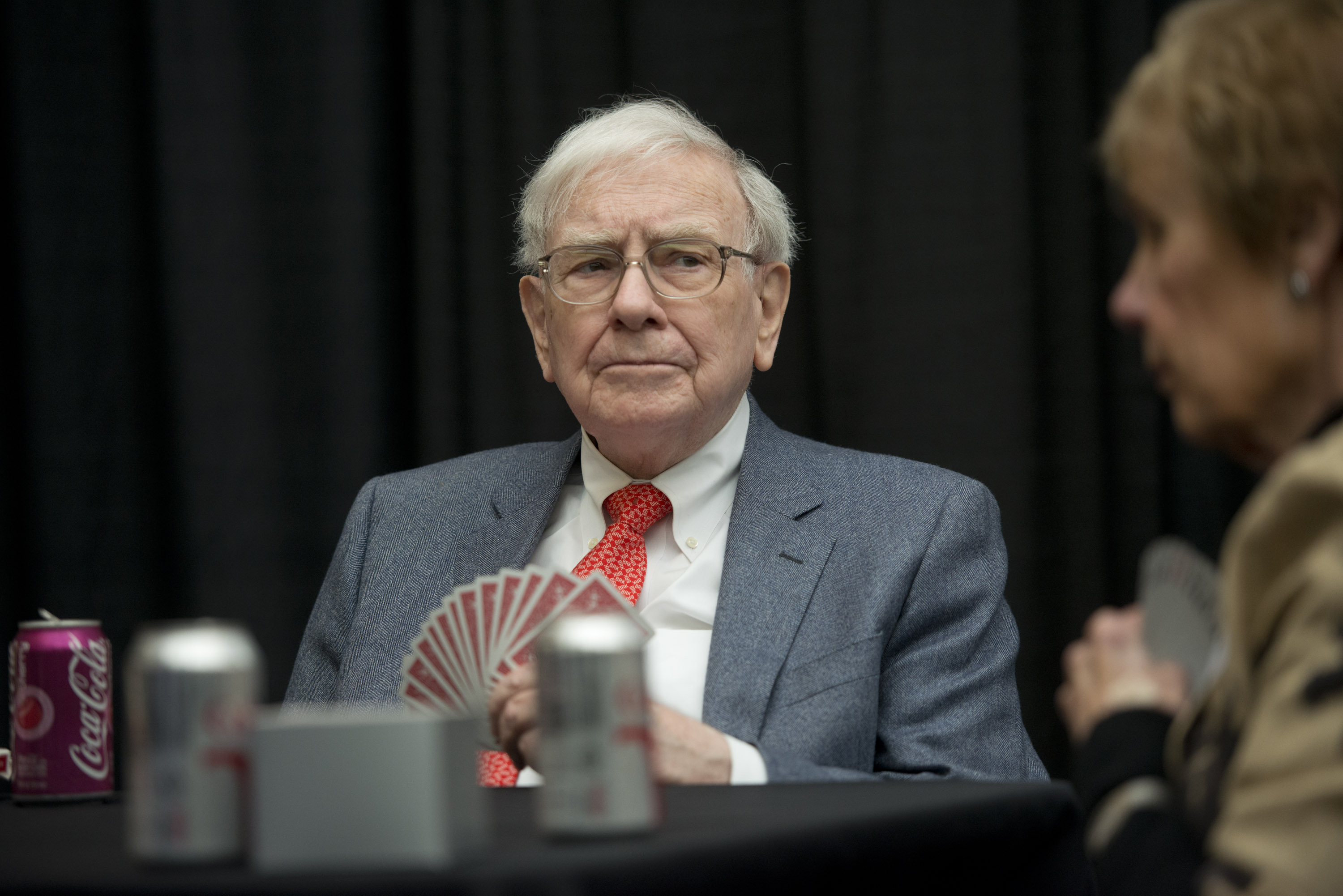 Warren Buffett is an avid bridge player. Here he is at the 2013 Berkshire Hathaway shareholders’ meeting.