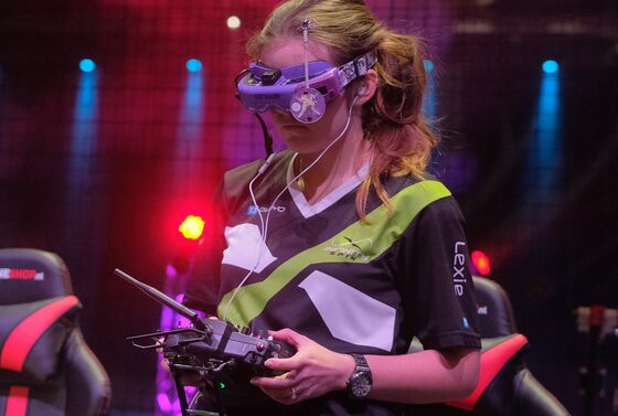 Dutch Drone-Fest Provides a Glimpse Into Pilotless Future