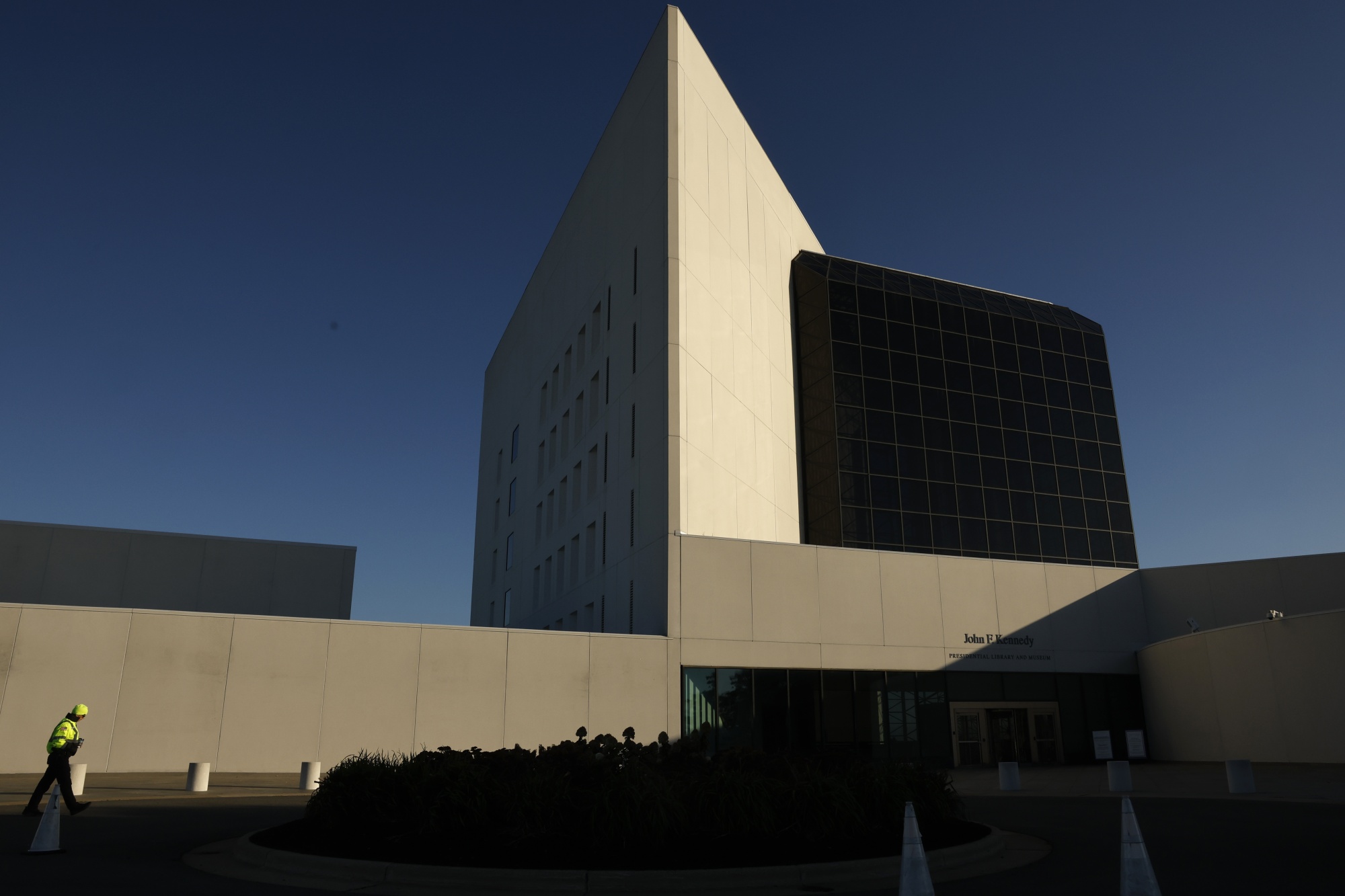 Boston, MA - October 1: The John F. Kennedy Presidential Library is closed on October 1, 2025 due to the ongoing government shutdown. (Photo by Craig F. Walker/The Boston Globe via Getty Images) Photographer: Boston Globe/Boston Globe