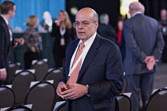 Berkshire Meeting Offers Glimpse of Post-Buffett Leadership 