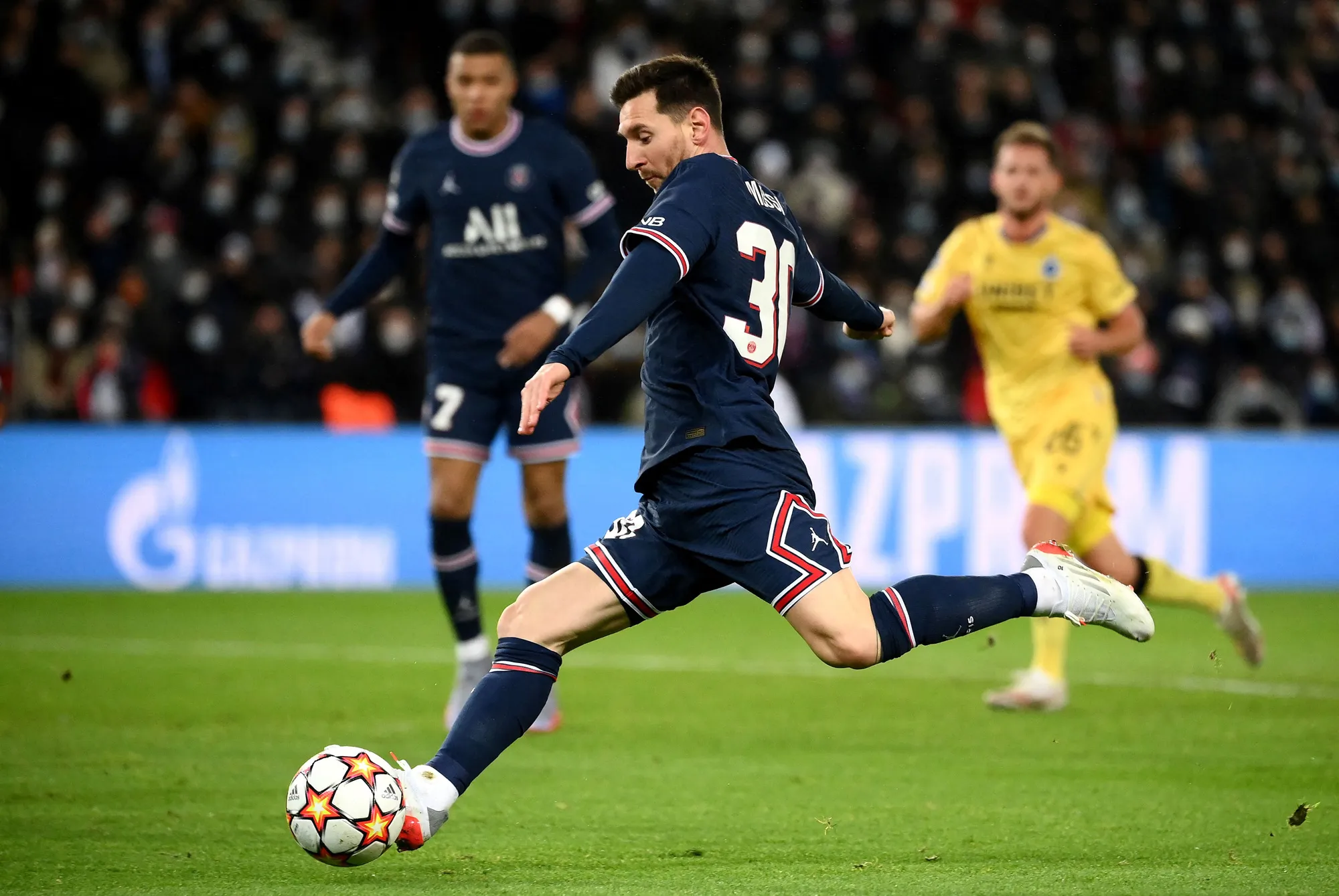 Lionel Messi of PSG in action against Club Brugge on Dec. 7. 