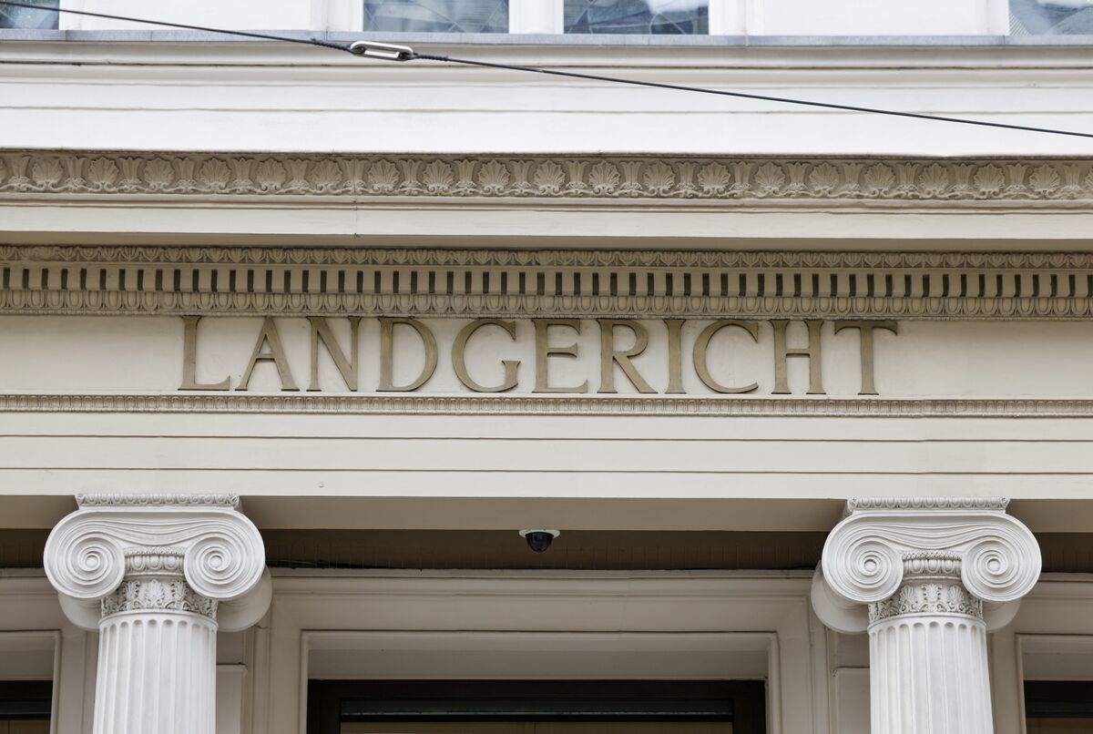 bloomberg.com - Karin Matussek - Ex-Macquarie Banker May Dodge Prison in €320 Million Tax Scandal Case