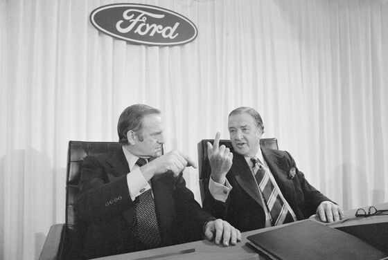 Lee Iacocca, Star CEO Who Led Ford, Saved Chrysler, Has Died