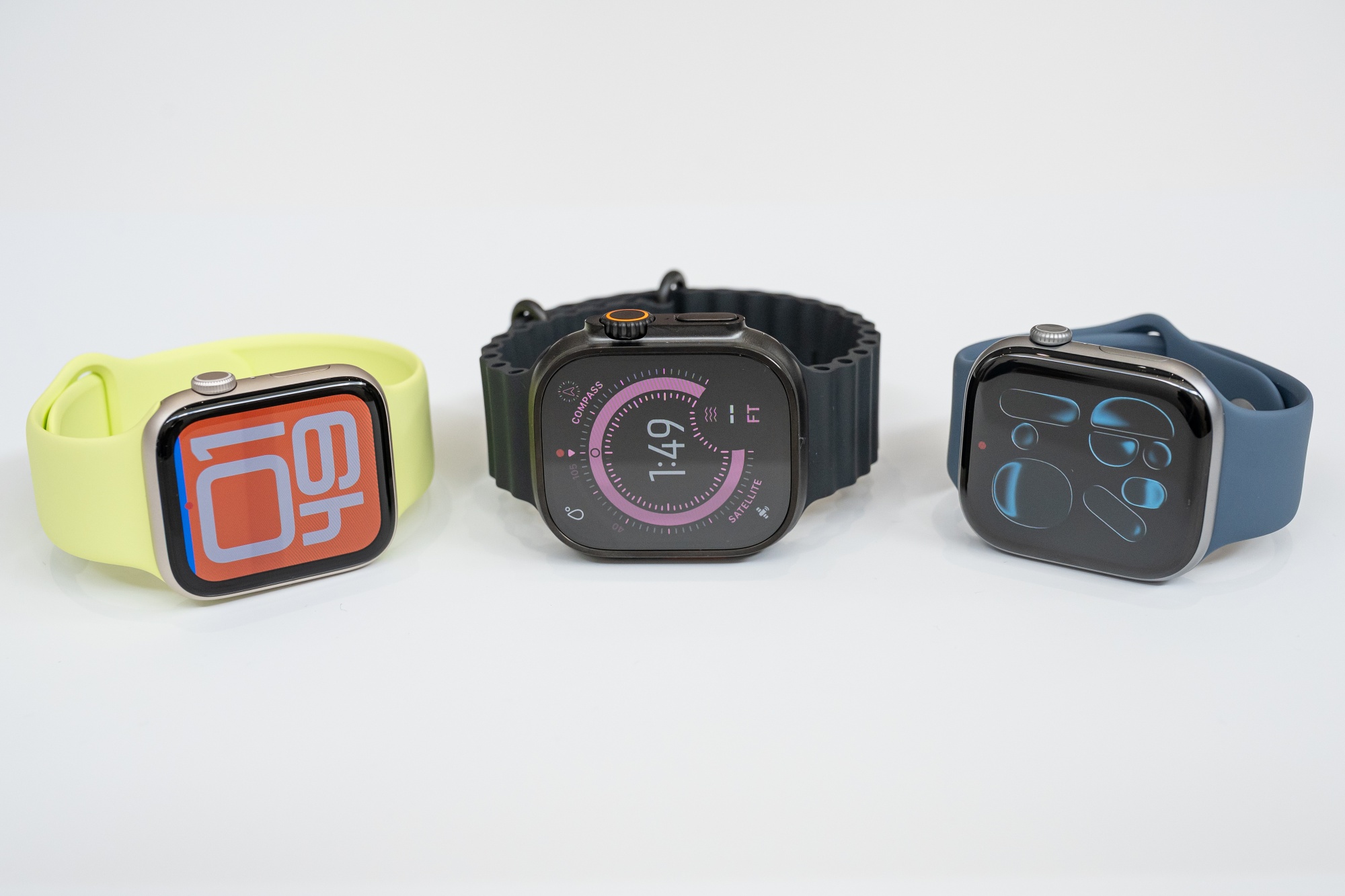 The Apple Watch SE 3, Ultra 3 and 11 during an event at Apple Park campus in Cupertino, California, US, on Tuesday, Sept. 9, 2025. Apple Inc. introduced its iPhone 17 lineup, adding an all-new skinnier Air design and improving the devices’ durability and camera technology. Photographer: David Paul Morris/Bloomberg