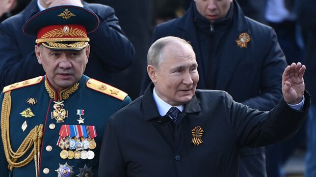Full　Vladimir　Transcript:　Victory　Russian　Here's　Bloomberg　President　Putin's　Day　Speech