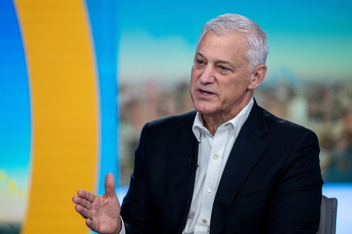 Standard Chartered Plc Chief