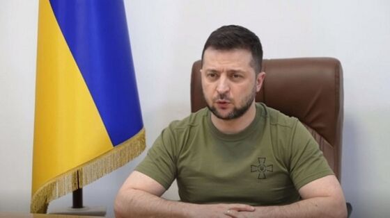 Ukraine Update: Mariupol Refuses Russia Ultimatum; Kyiv Mall Hit