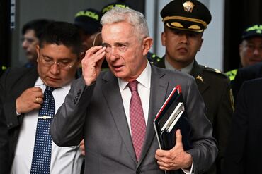 COLOMBIA-JUSTICE-POLITICS-URIBE