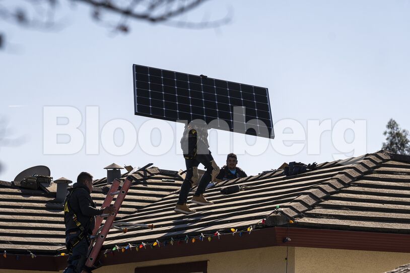Solar Panel Installations As California Proposal Plans To Cut Solar Subsidies