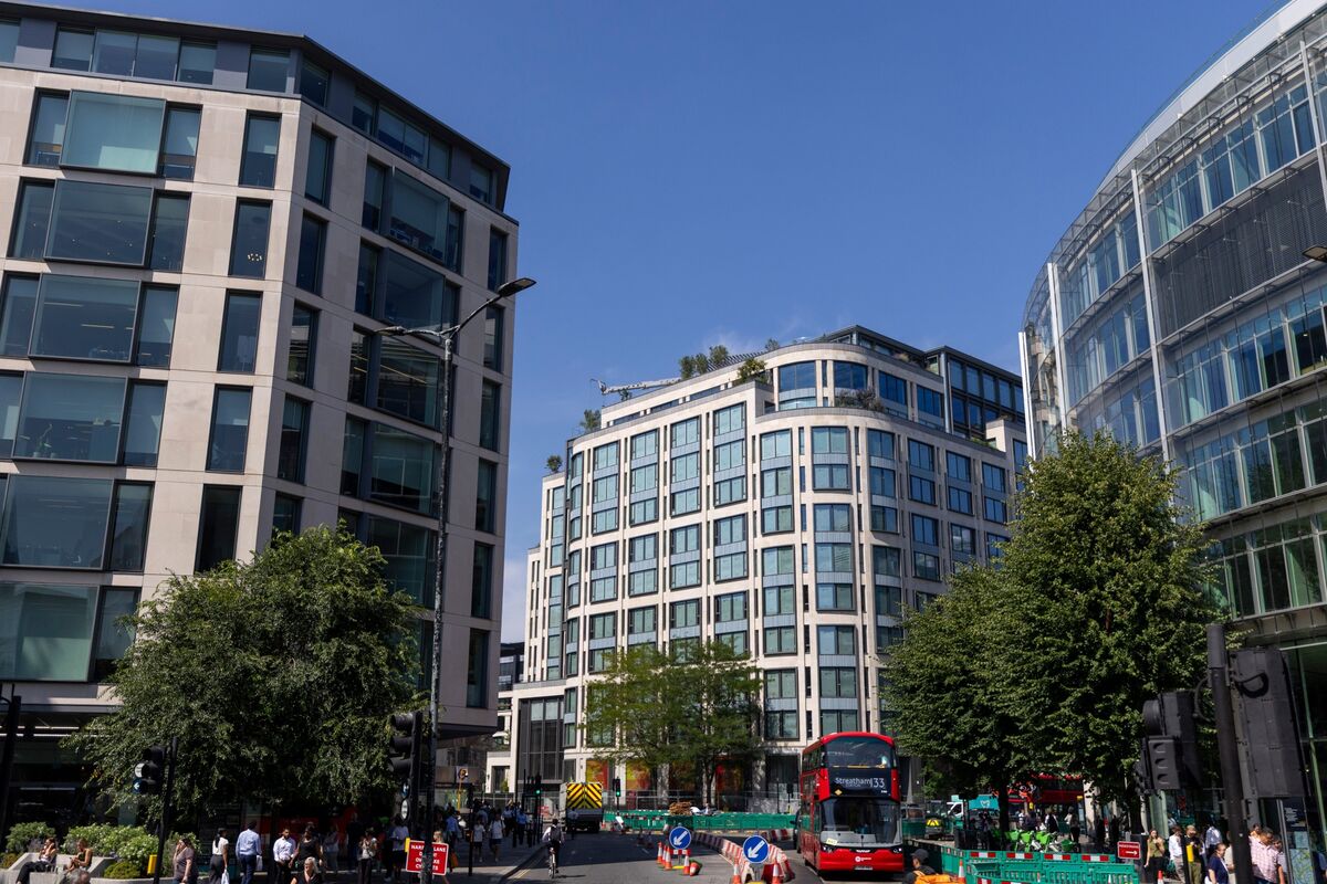 HSBC's New Trading Floor Has Far Less Headroom Than Its Rivals