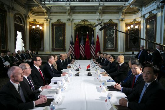 Top U.S., Chinese Trade Negotiators Decide on Next Step in Call