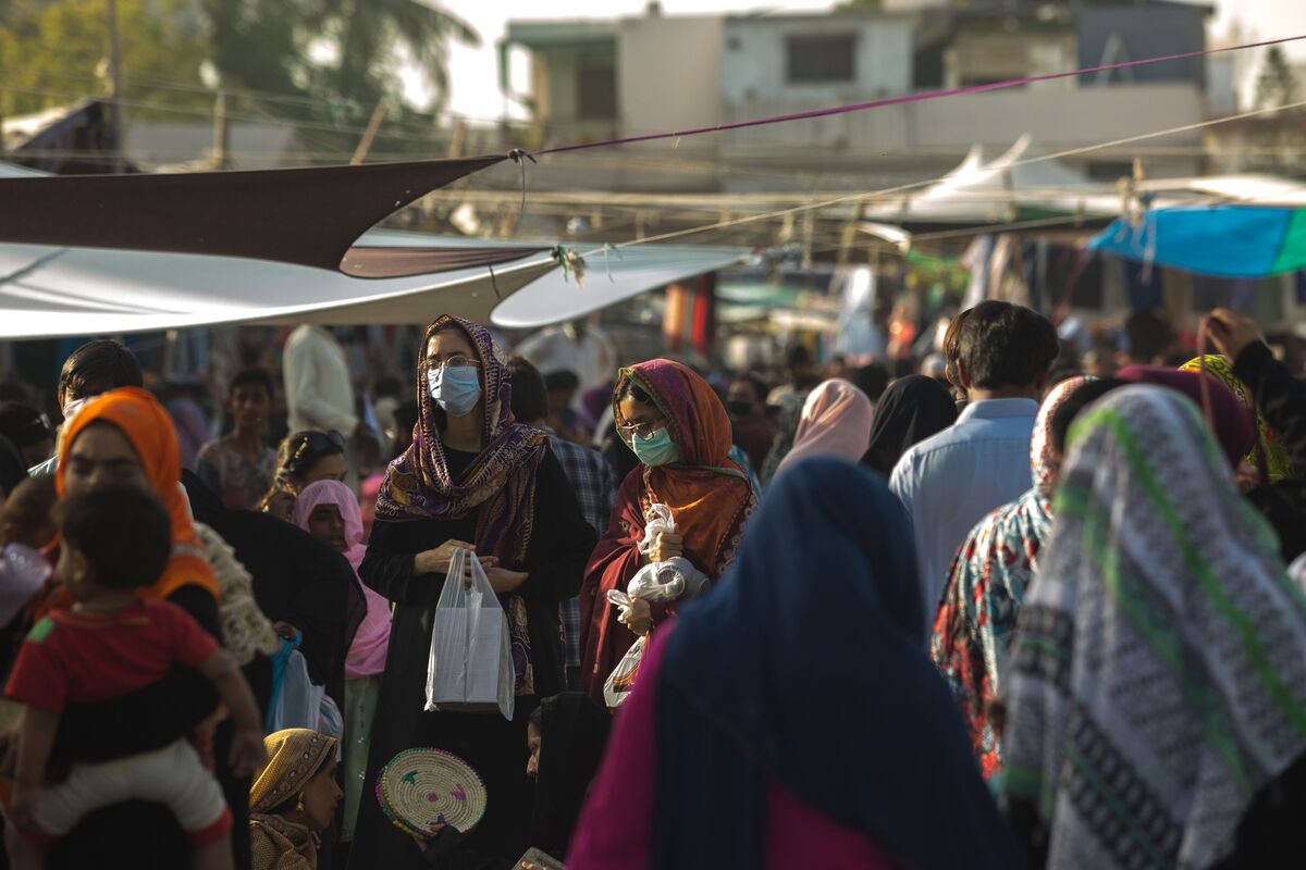 Pakistan's Budget Isn't Enough to Convince IMF Loan, Citi Says - Bloomberg